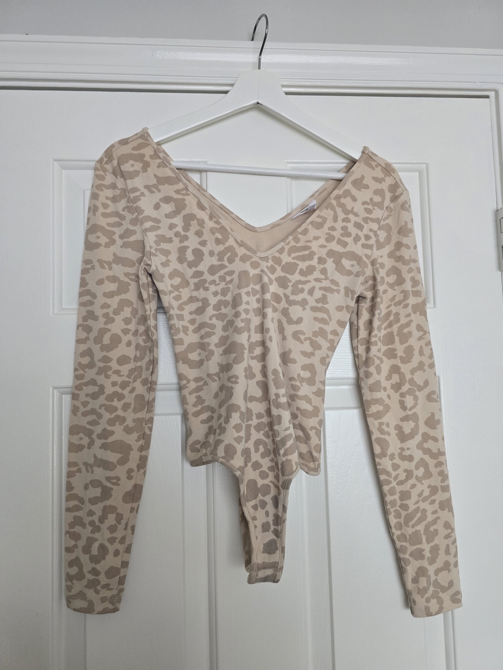 BB Dakota x Steve Madden Tan/Pink Leopard Print Long Sleeve Bodysuit, Size S - Picture 5 of 7